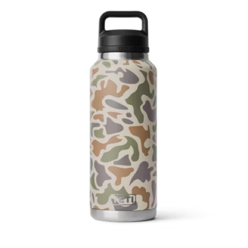 Yeti Rambler 46 oz Water Bottle Rare CAMO Brand New